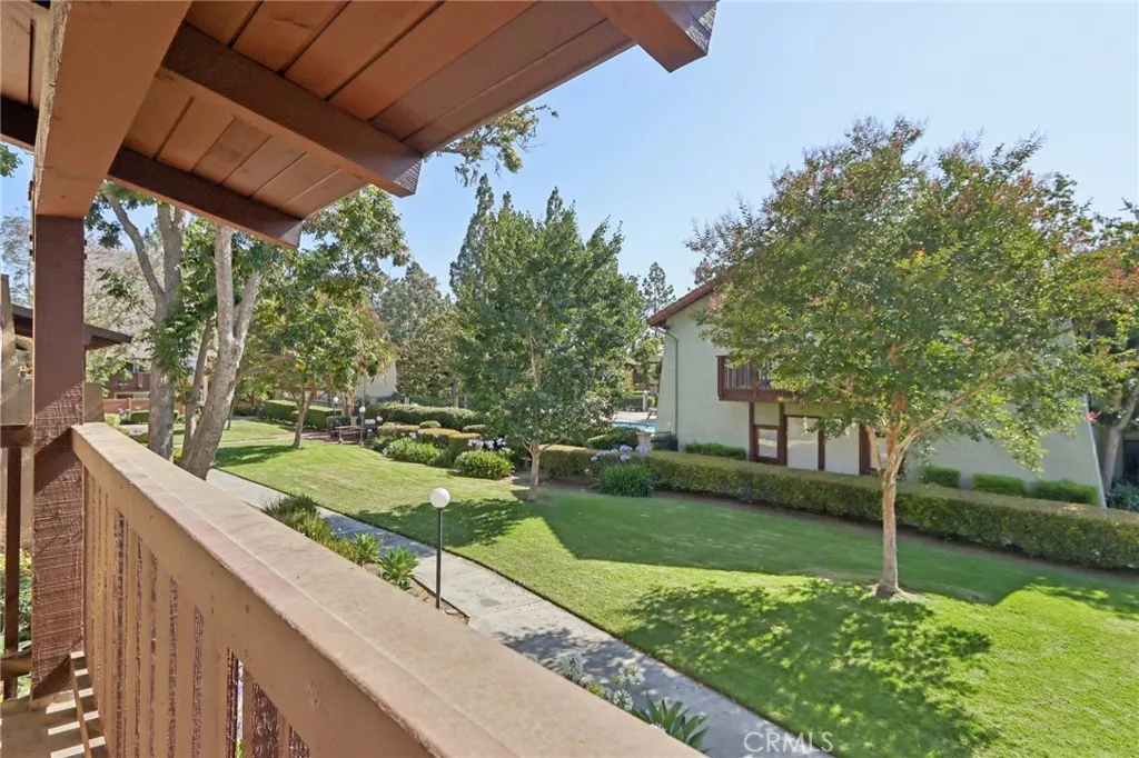 1010 W Macarthur Boulevard 24, Santa Ana, California 92707 home-pic-3